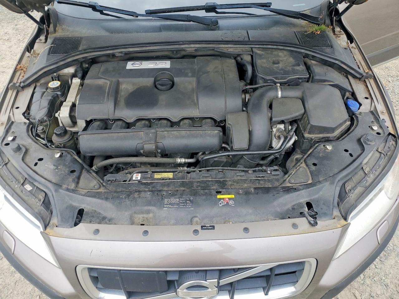 2010 VOLVO XC70