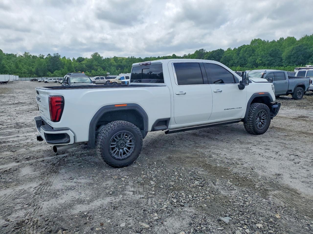 2024 GMC Sierra