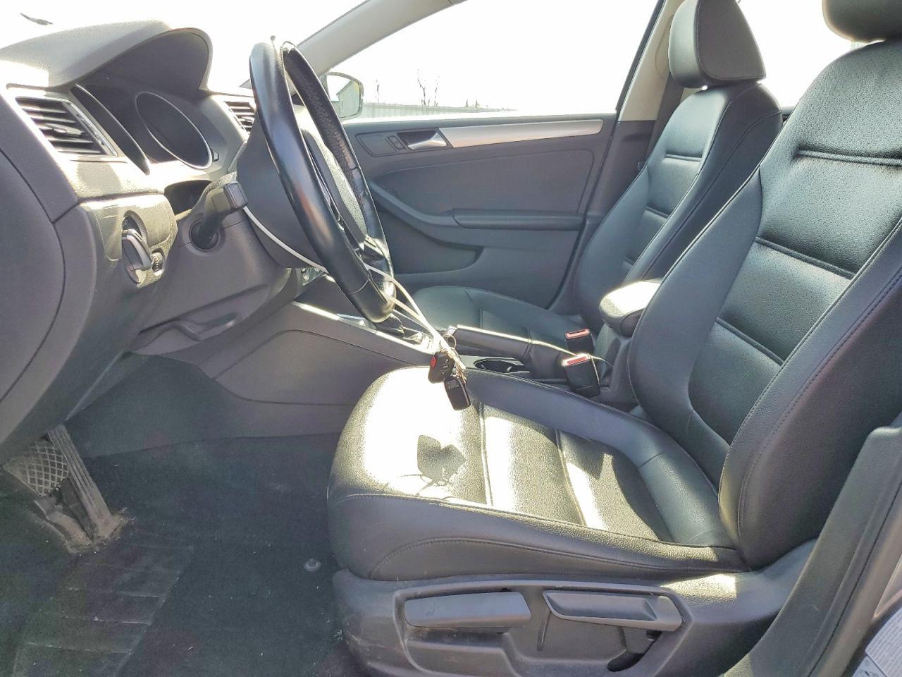 2017 VOLKSWAGEN JETTA