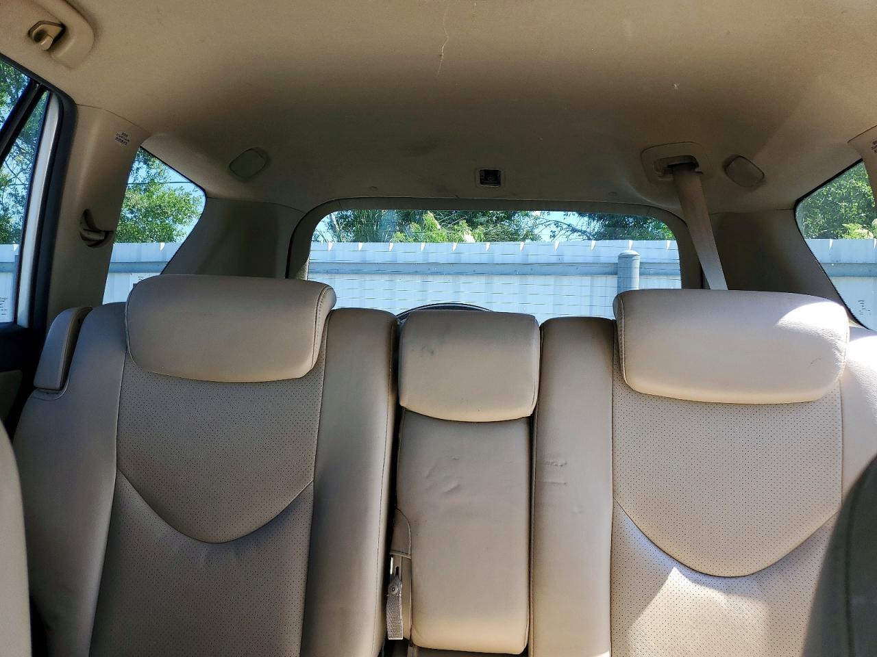 2011 TOYOTA RAV4