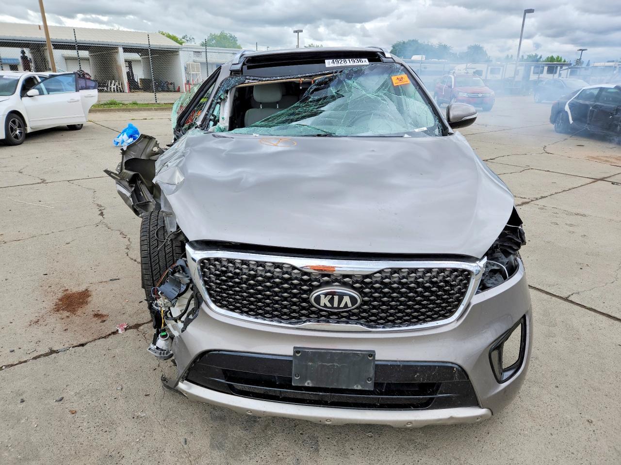 2016 KIA SORENTO