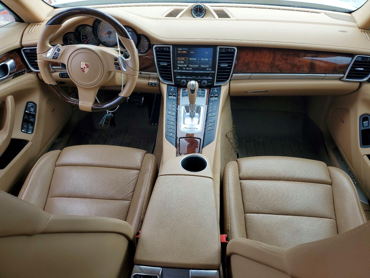 2012 PORSCHE Panamera