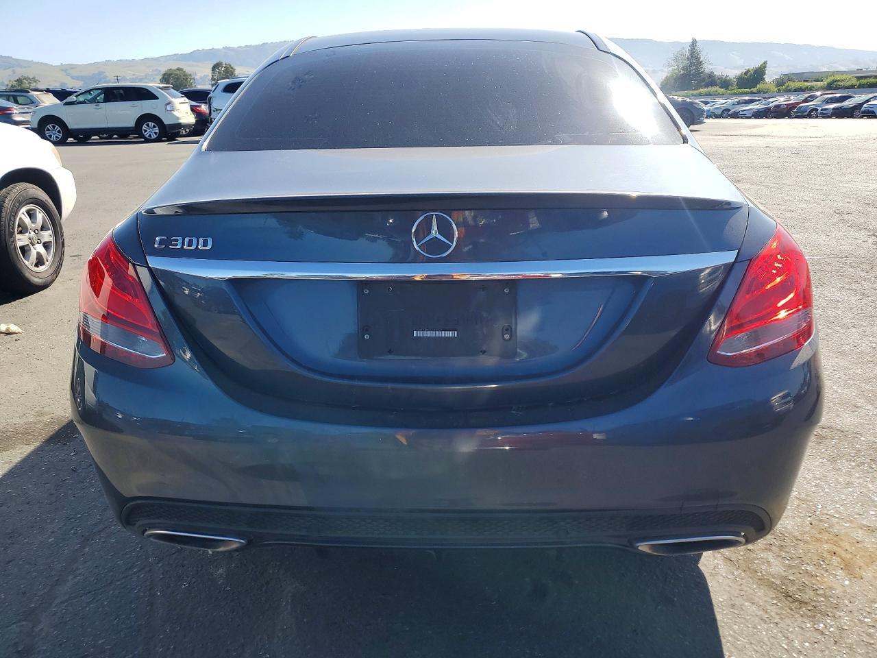 2016 MERCEDES-BENZ C-CLASS