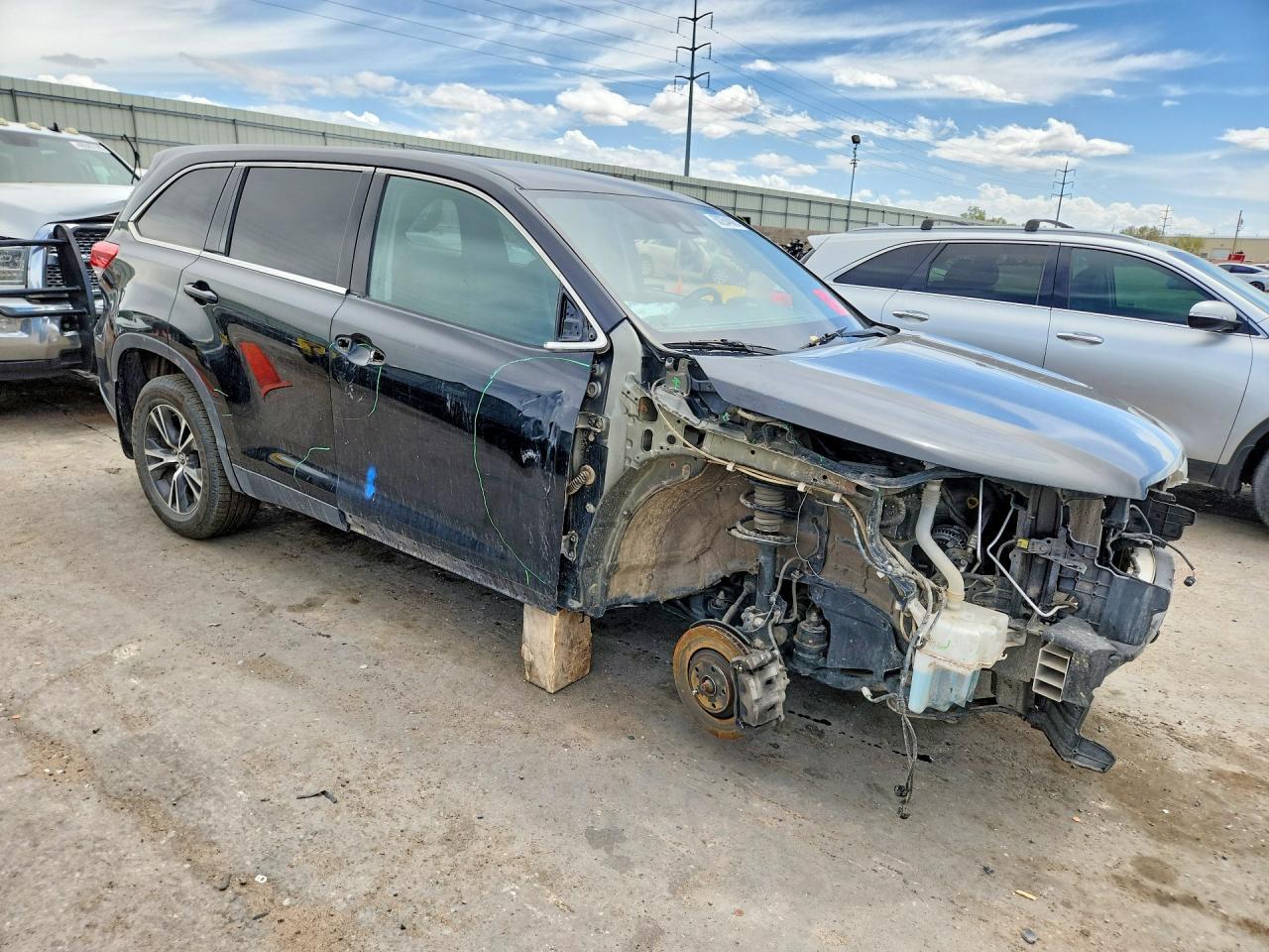 2019 TOYOTA HIGHLANDER