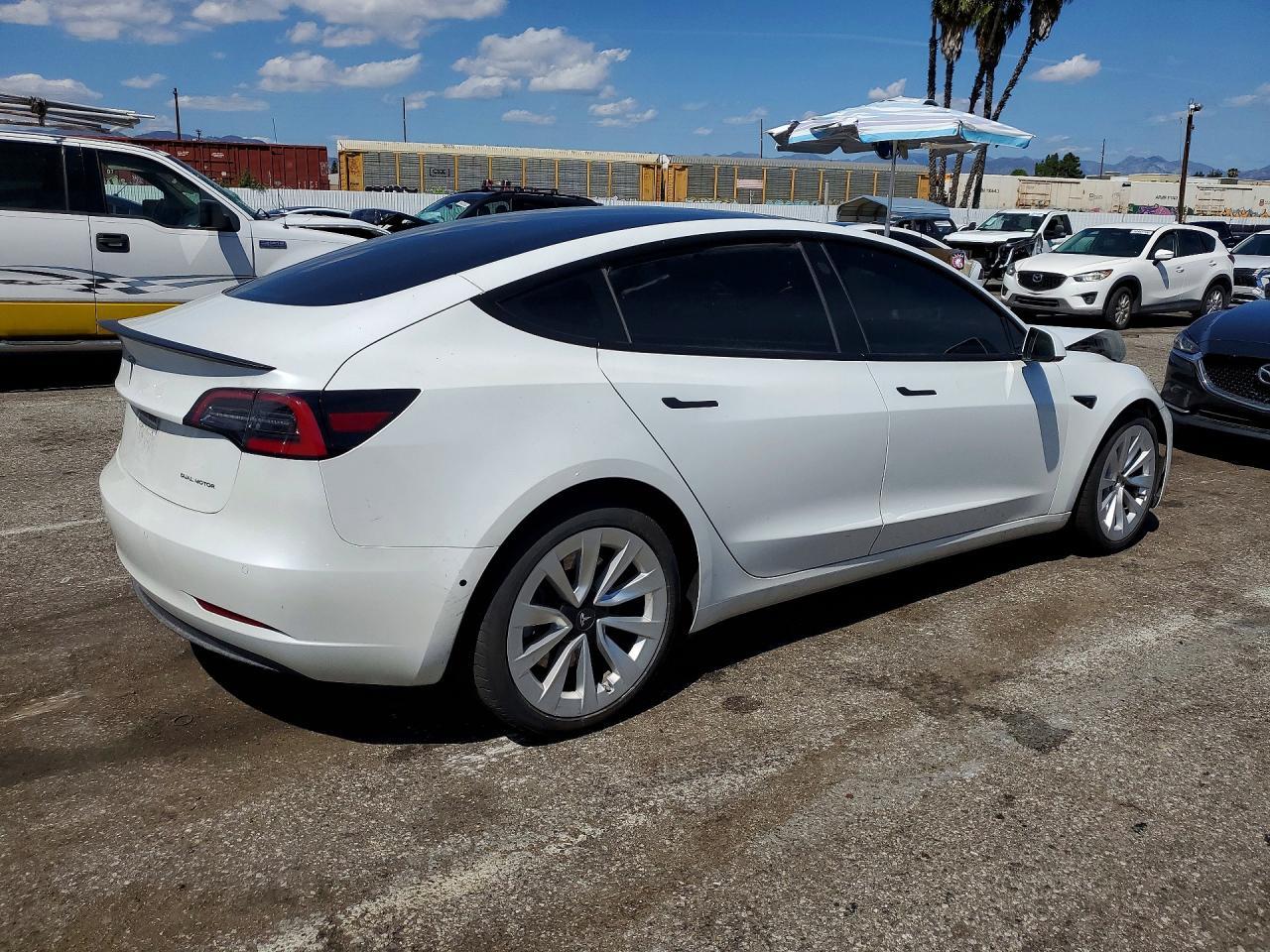 2021 TESLA MODEL 3