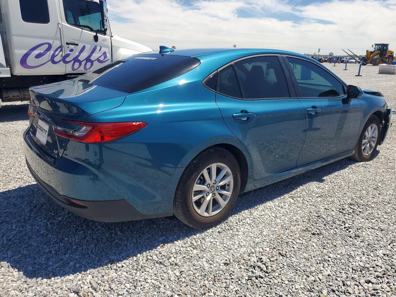 2026 TOYOTA CAMRY