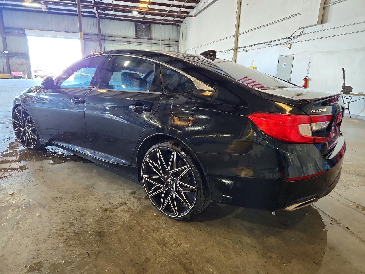 2019 HONDA ACCORD