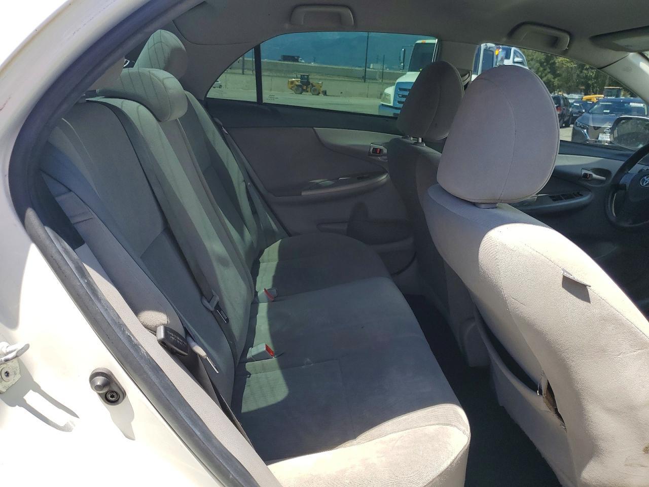 2012 TOYOTA COROLLA