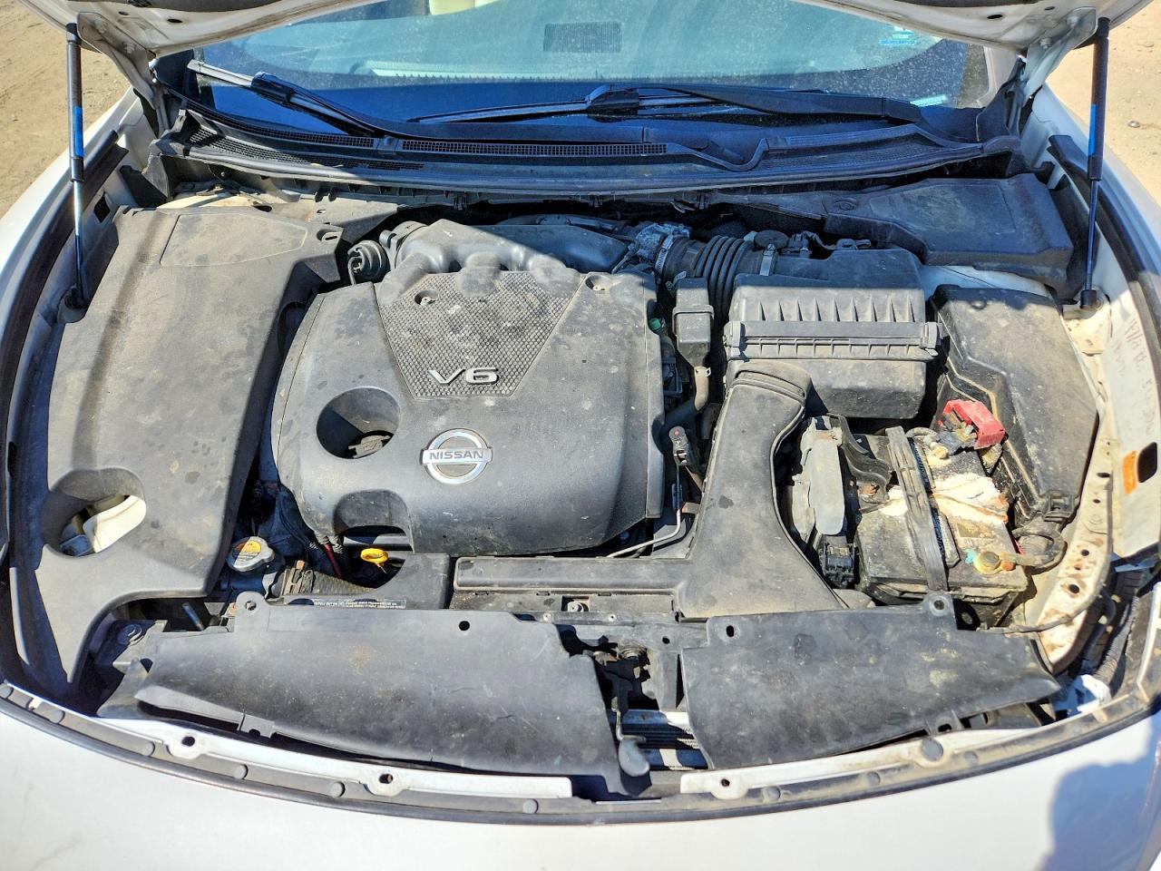 2010 NISSAN Maxima