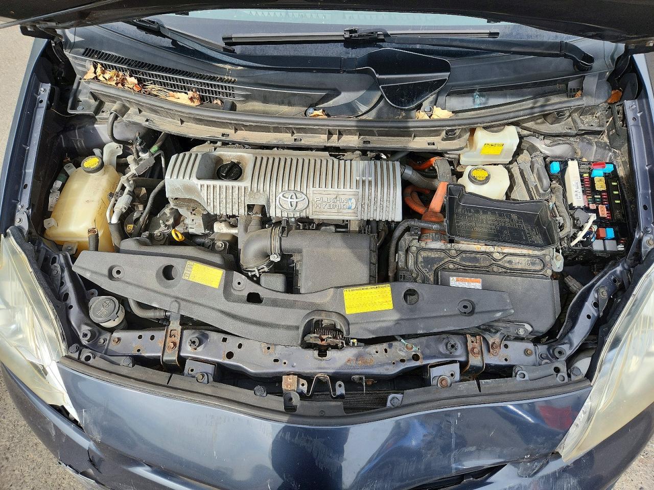2013 TOYOTA Prius Plug-In