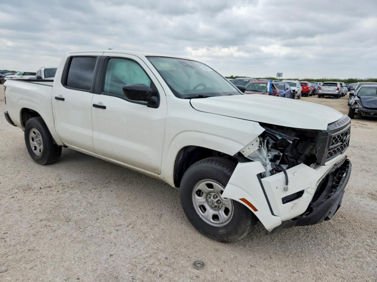 2024 NISSAN Frontier