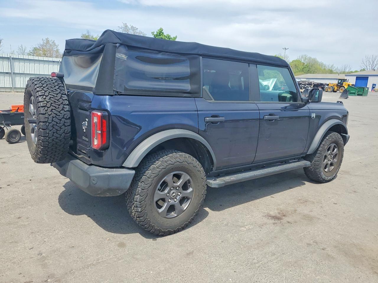 2021 FORD Bronco