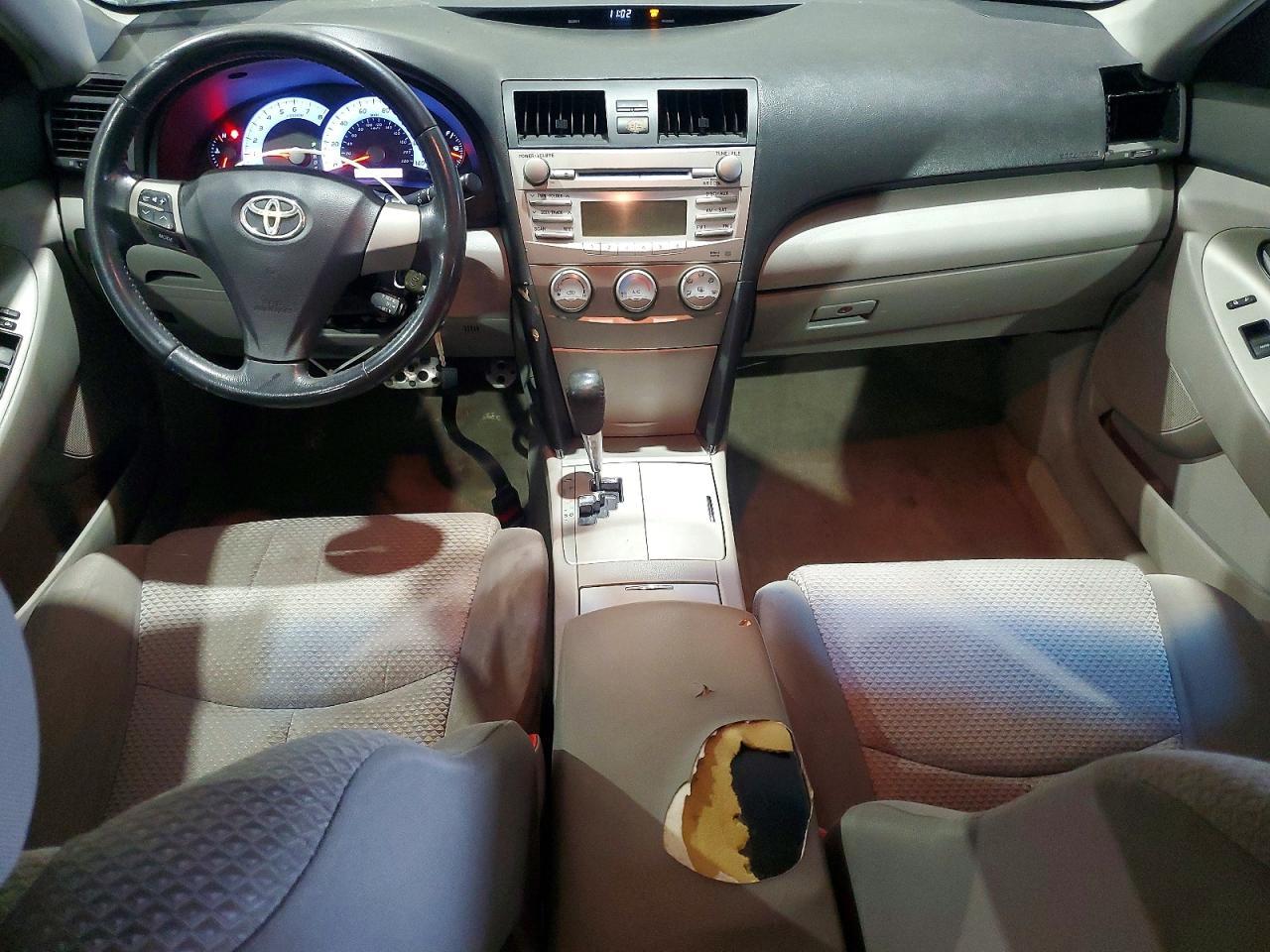 2011 TOYOTA CAMRY