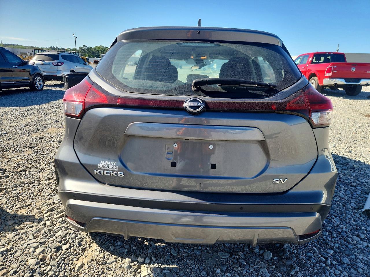 2024 NISSAN KICKS