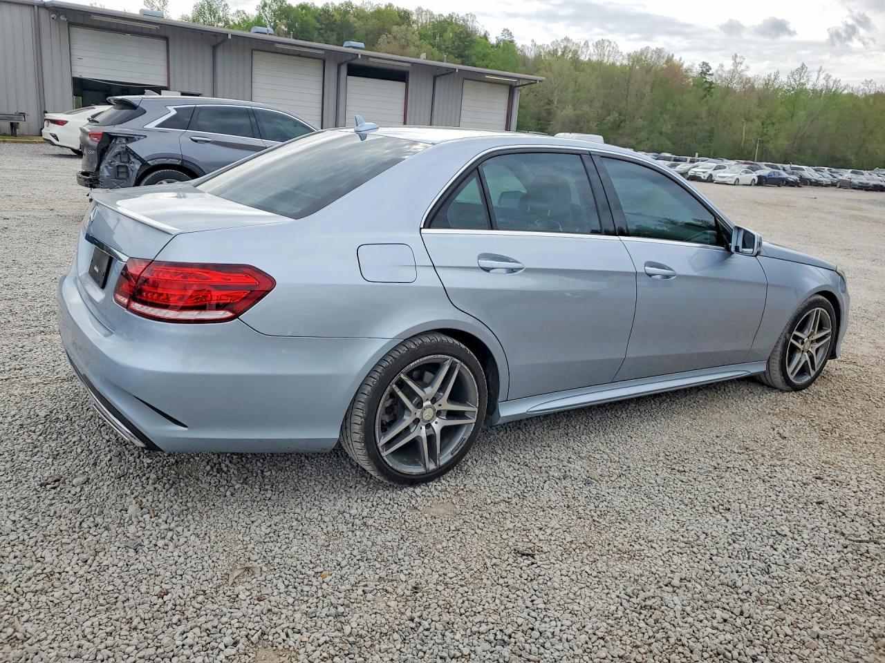 2016 MERCEDES-BENZ E-Class
