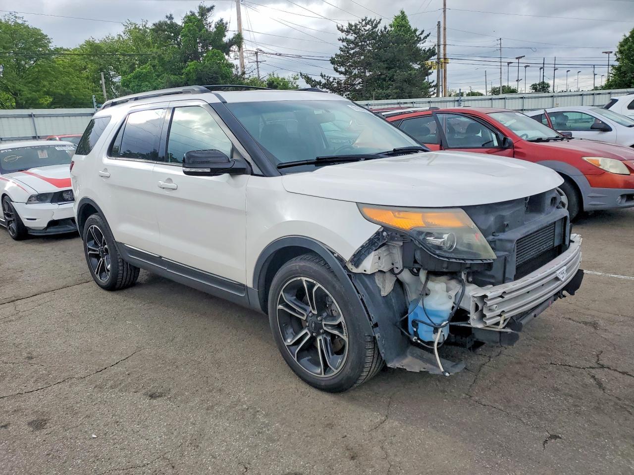 2015 FORD Explorer Sport Trac