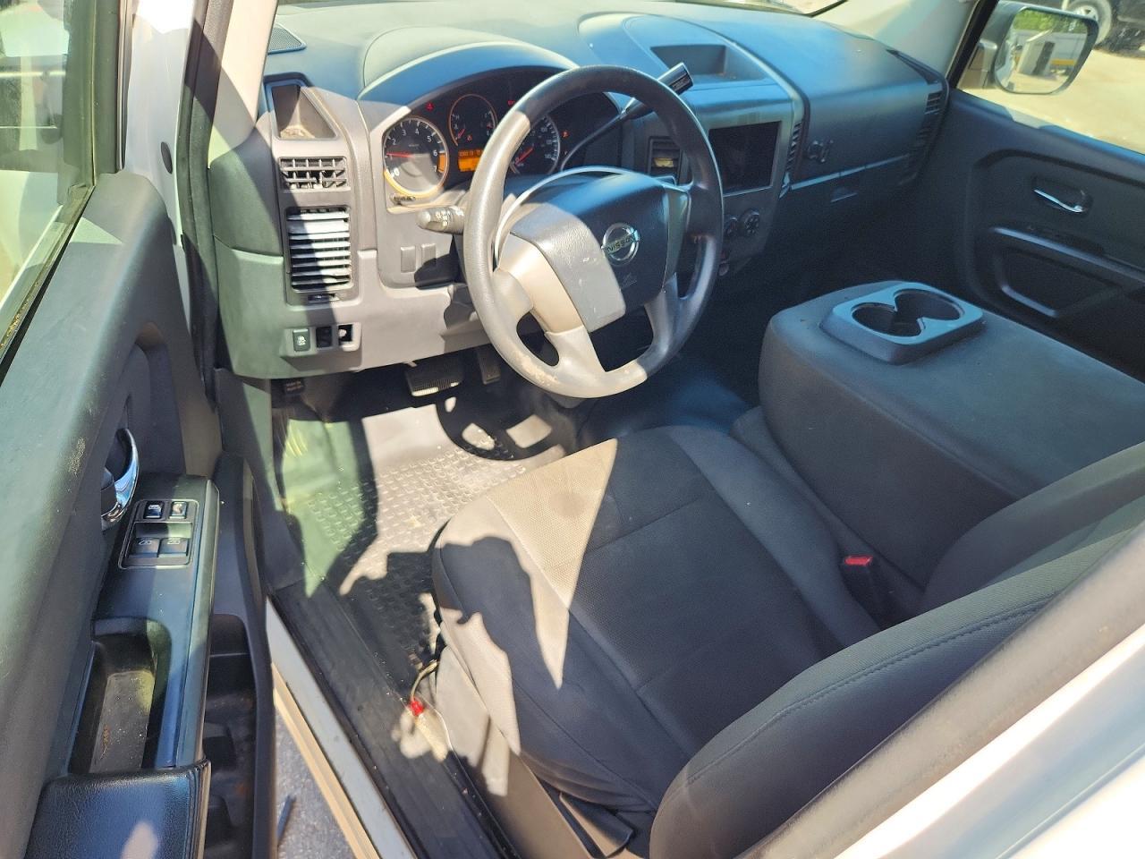 2015 NISSAN Titan