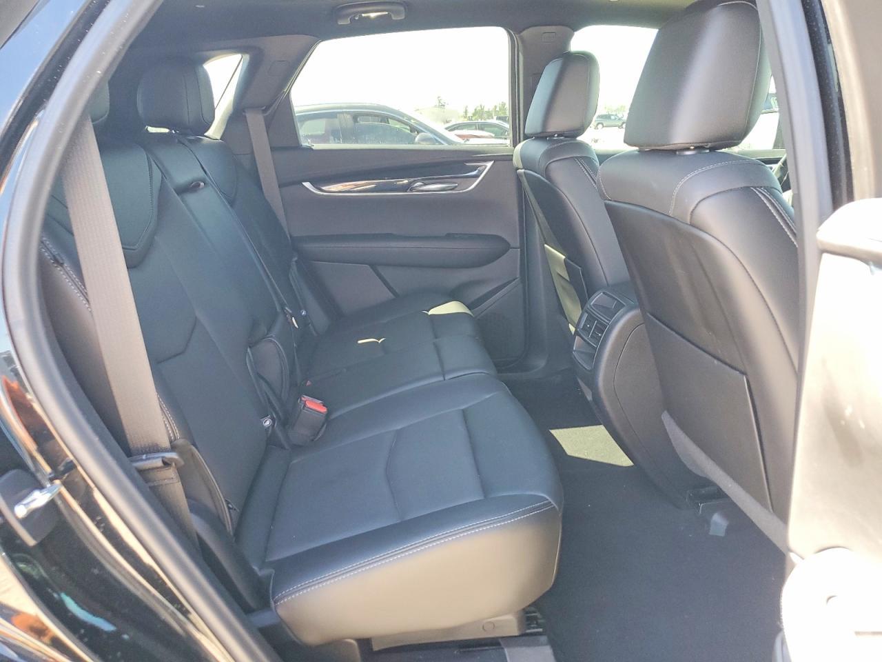 2022 CADILLAC XT5