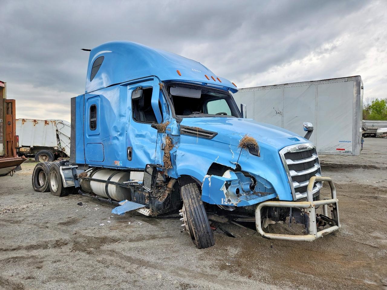 2023 FREIGHTLINER CASCADIA 126