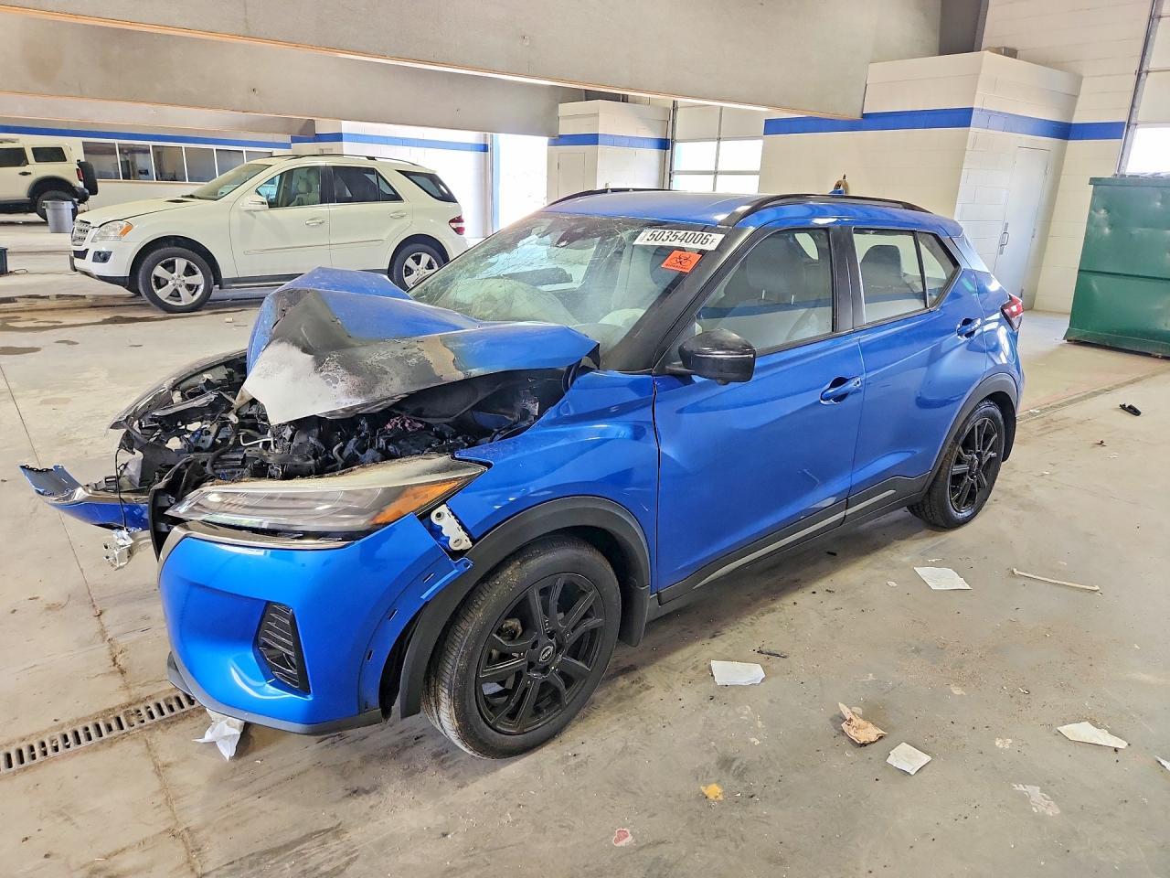 2023 NISSAN KICKS