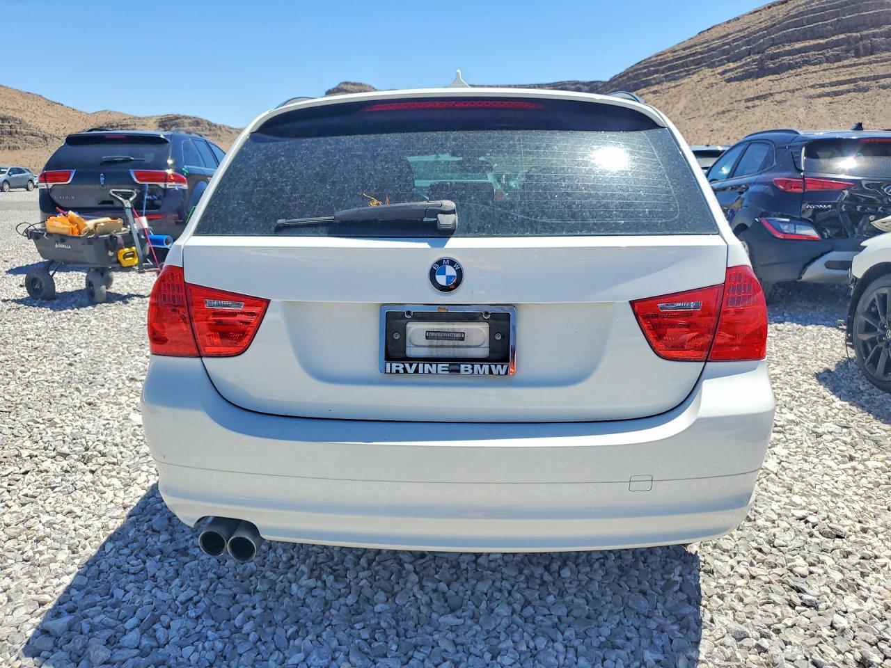 2011 BMW 3 SERIES