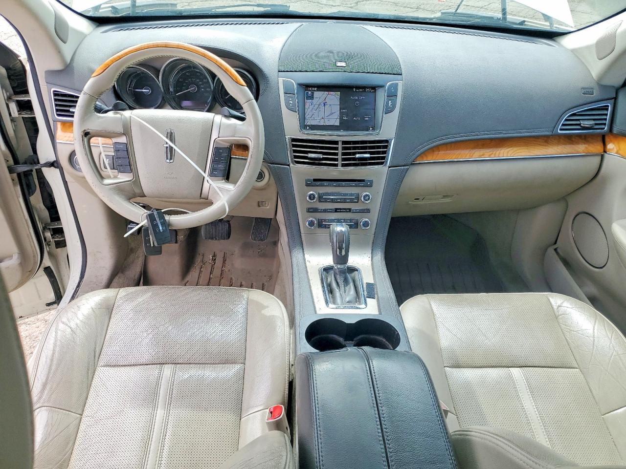 2012 LINCOLN MKT