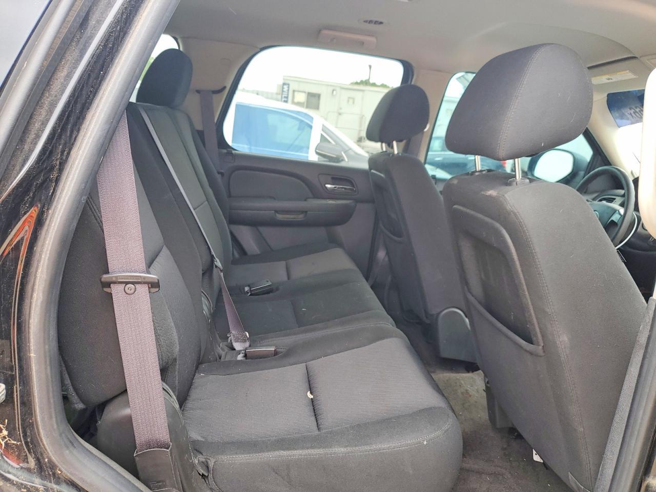 2011 CHEVROLET Tahoe