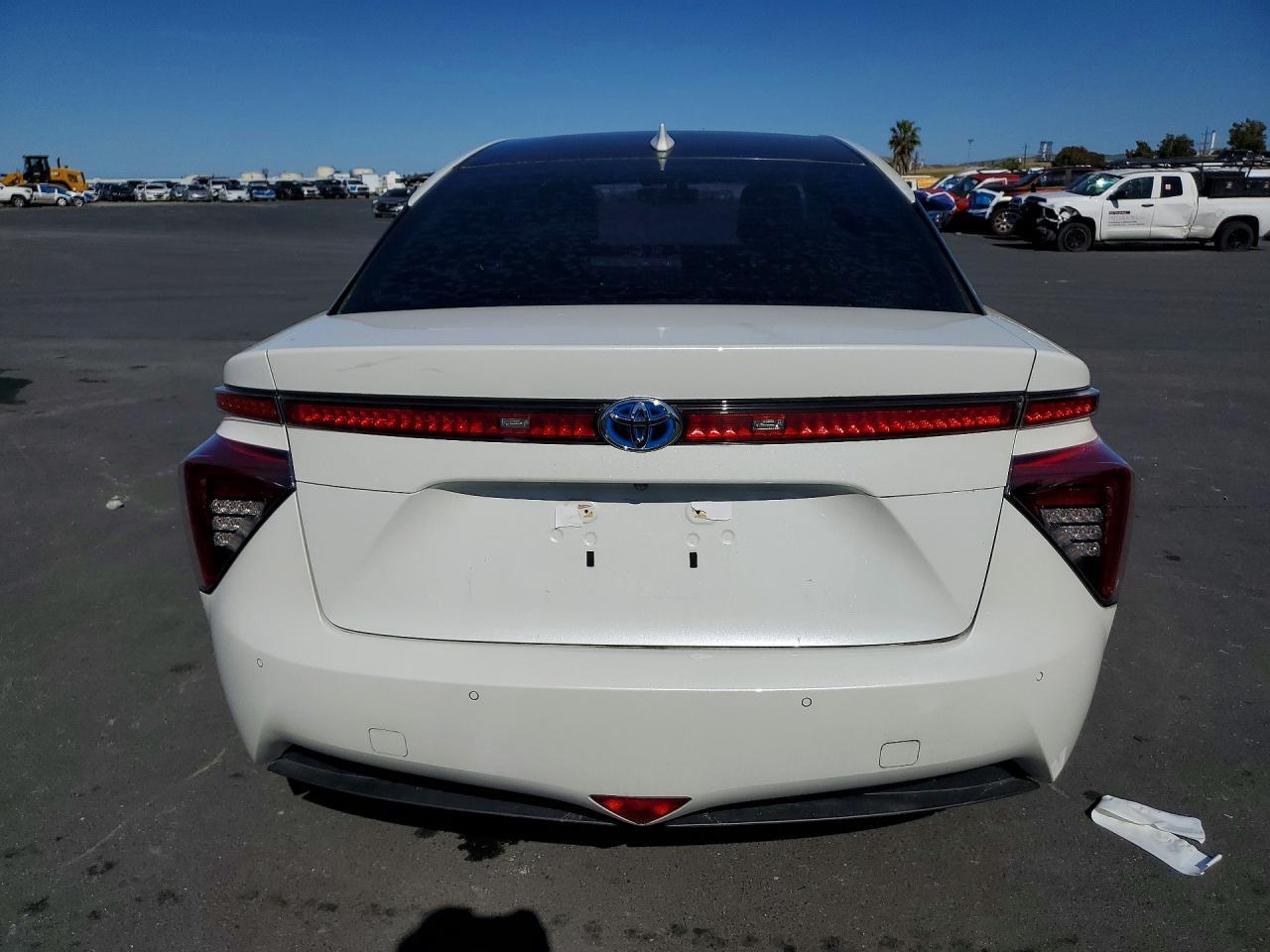 2016 TOYOTA Mirai