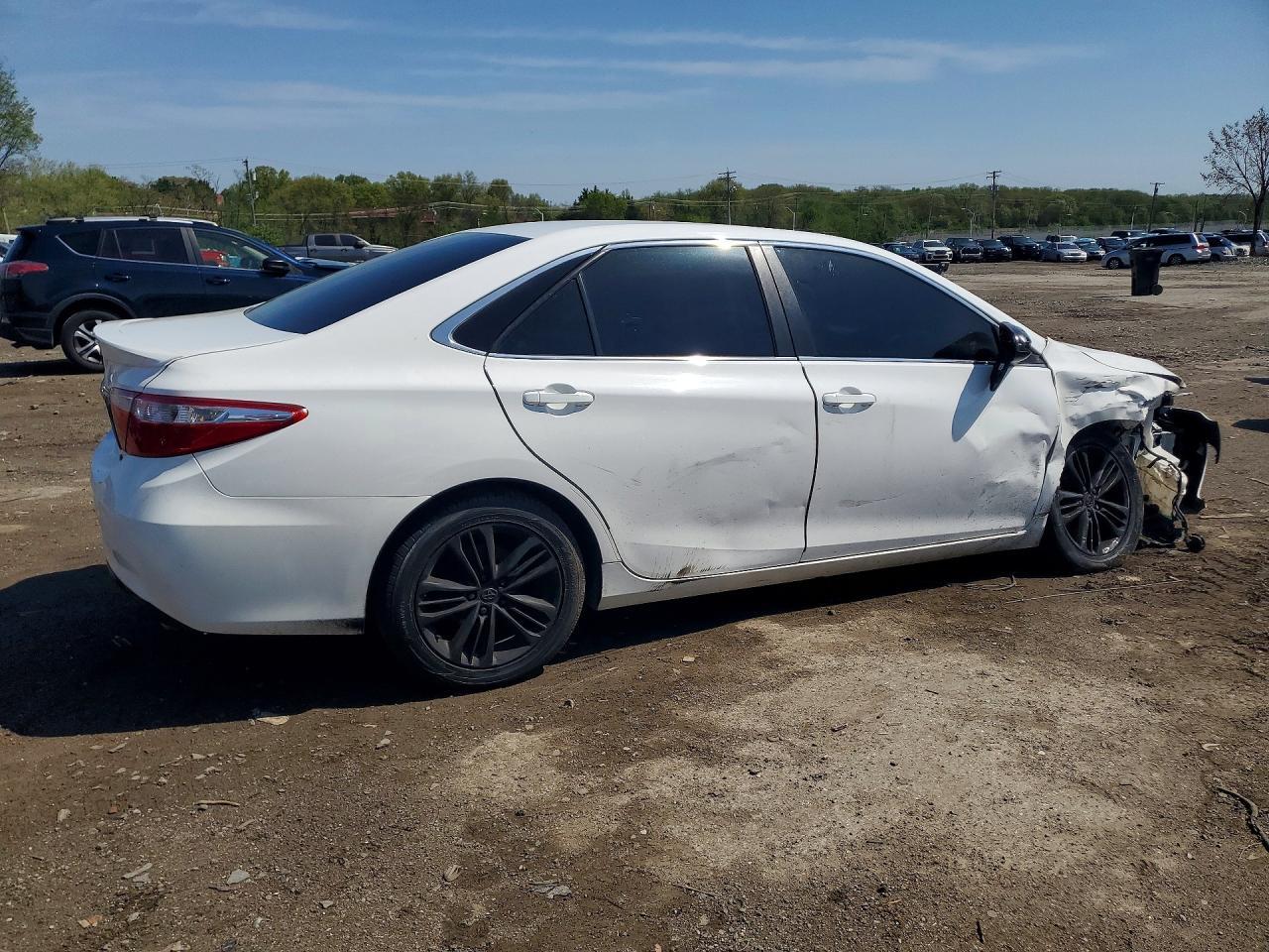 2016 TOYOTA CAMRY
