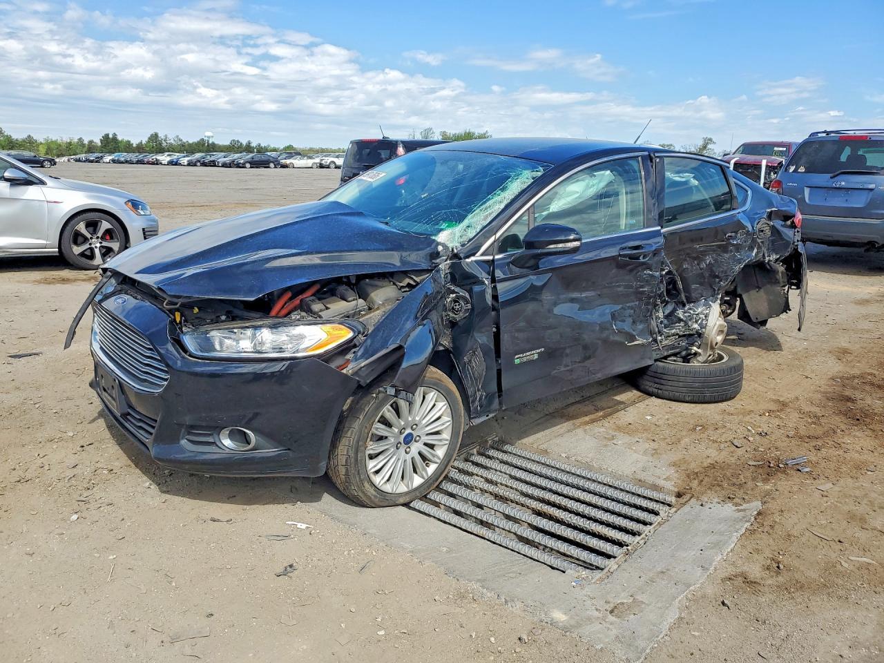 2016 FORD FUSION