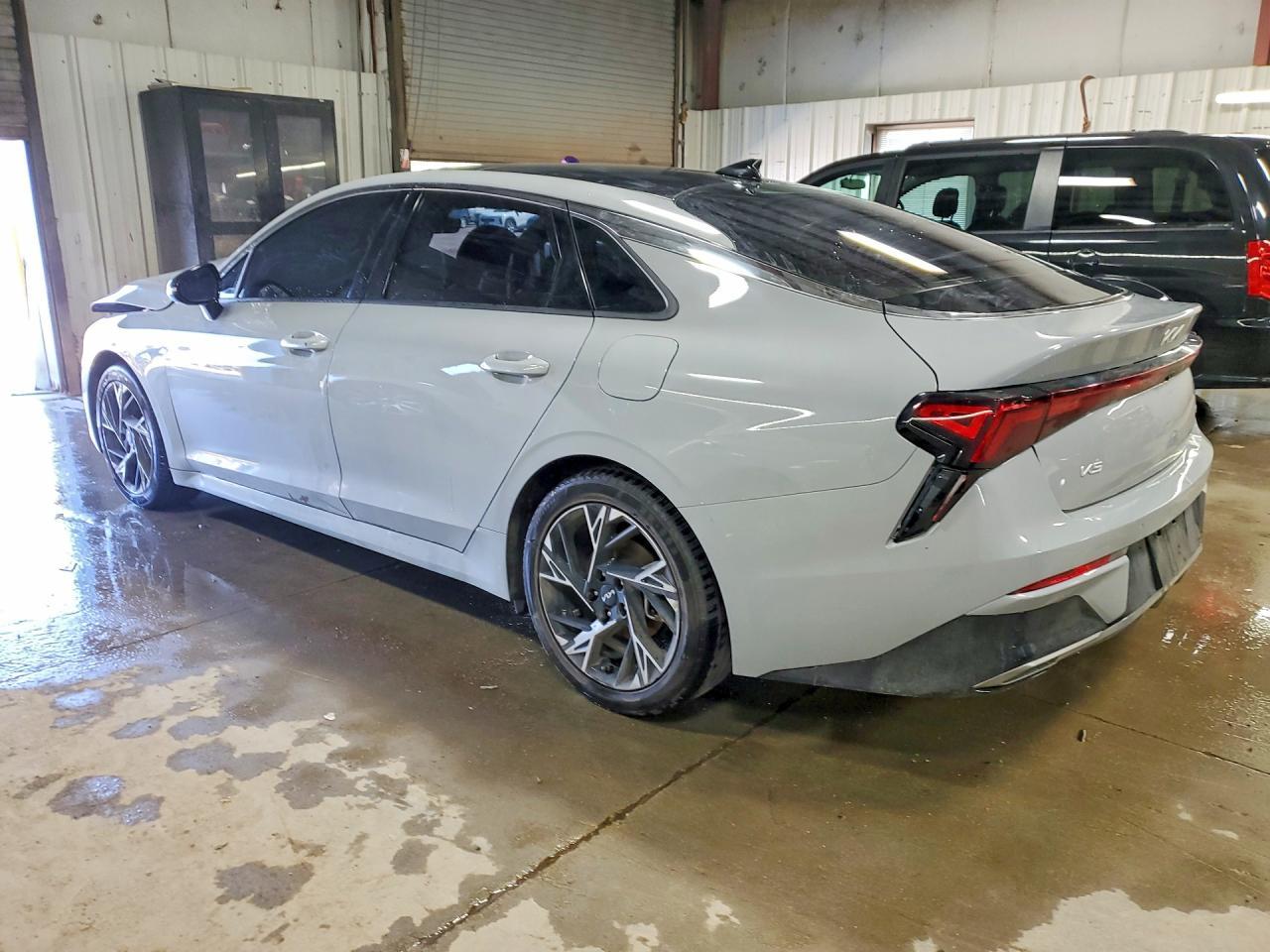 2025 KIA K5