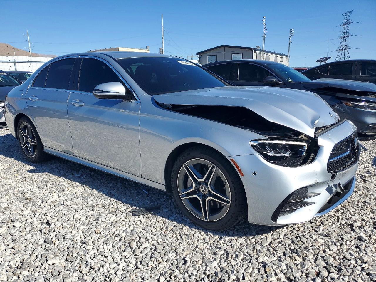 2022 MERCEDES-BENZ E-Class