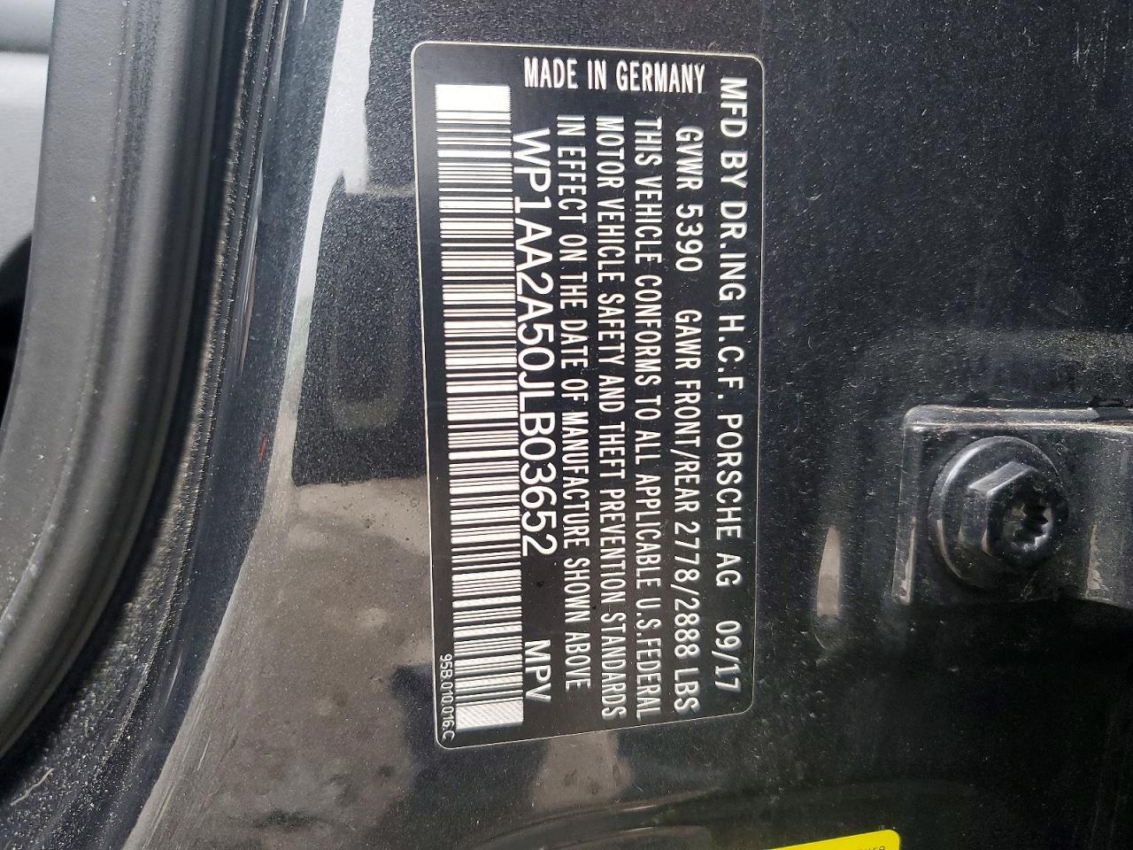 2018 PORSCHE Macan