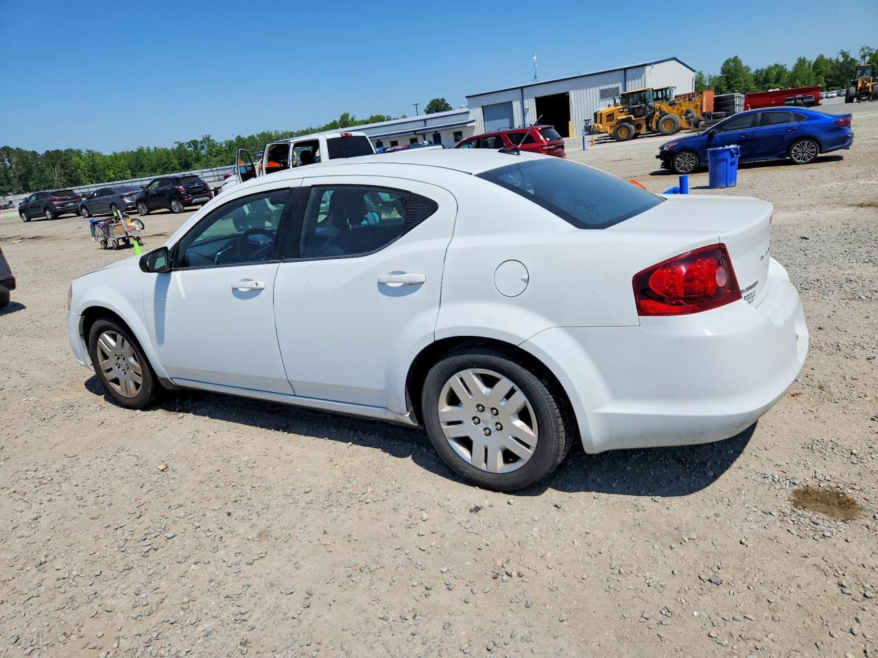 2013 DODGE Avenger