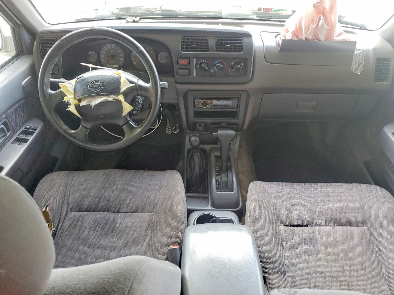 2000 NISSAN Frontier
