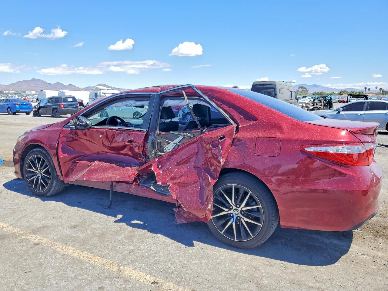 2017 TOYOTA CAMRY