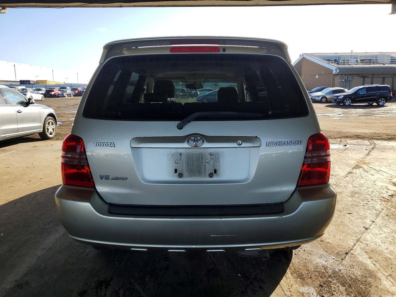 2002 TOYOTA HIGHLANDER
