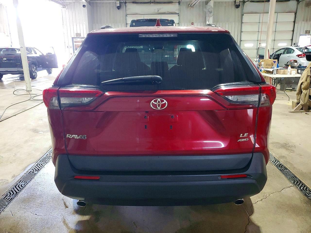 2019 TOYOTA RAV4