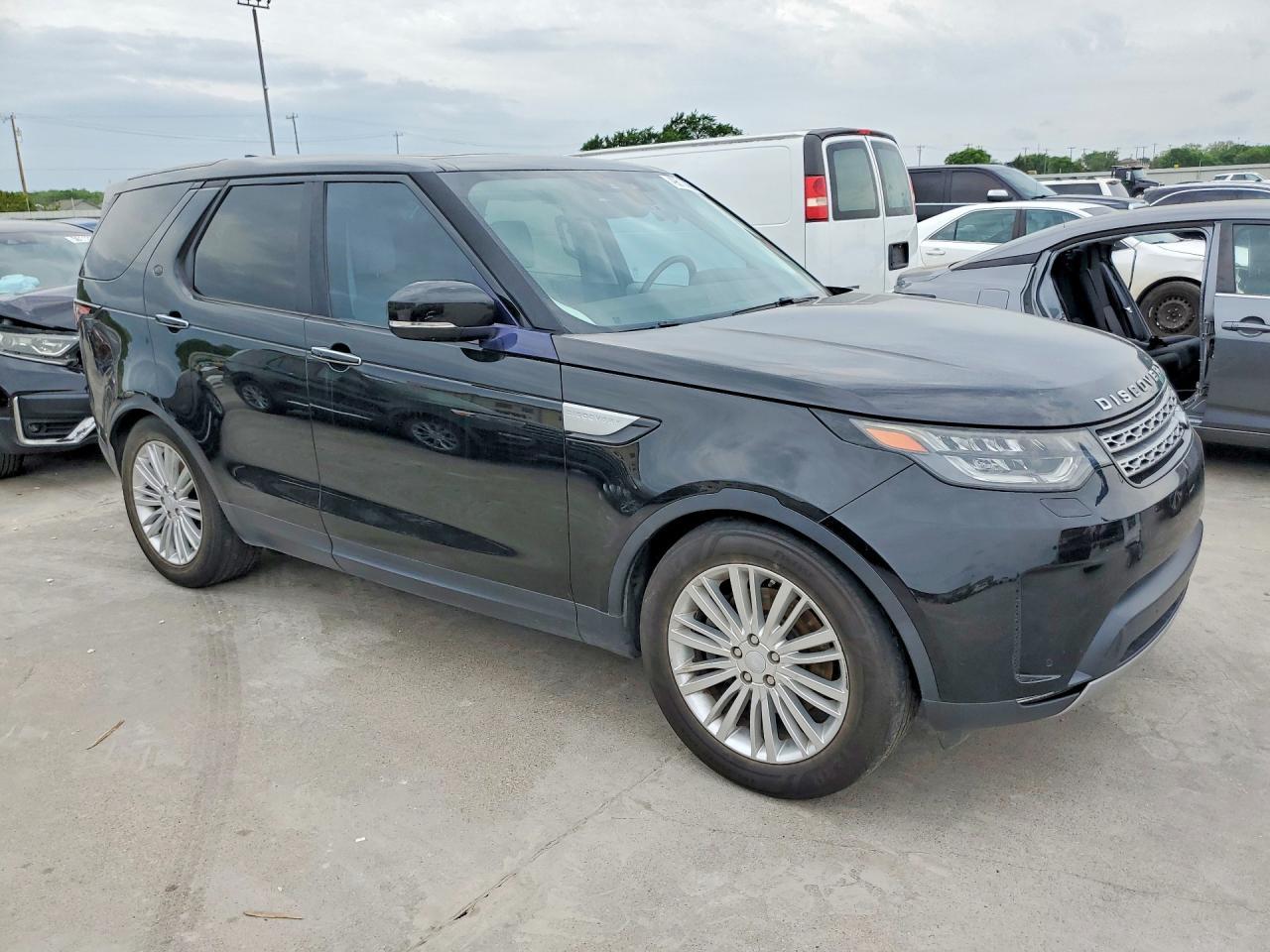 2017 LAND ROVER Discovery
