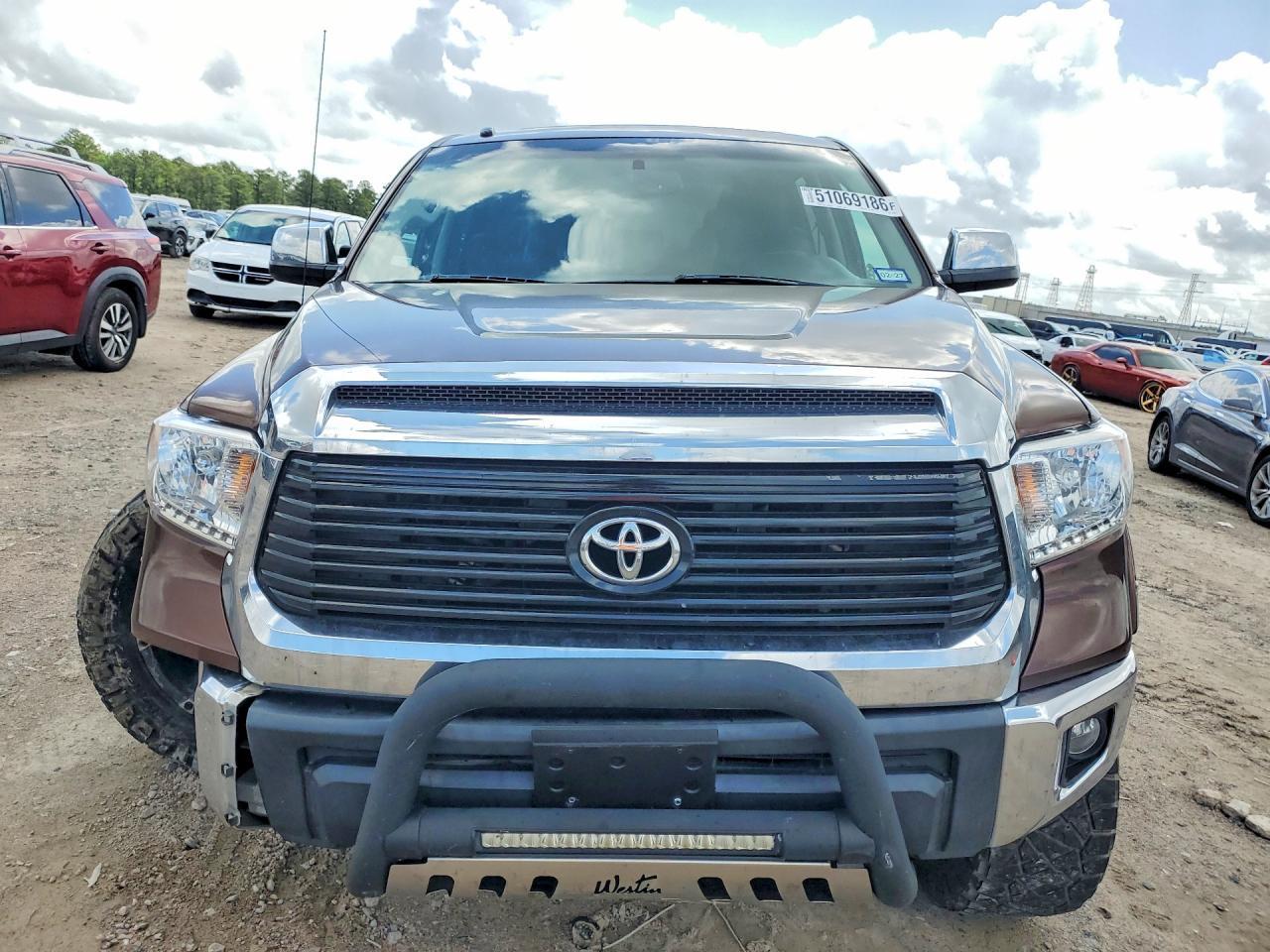 2015 TOYOTA TUNDRA