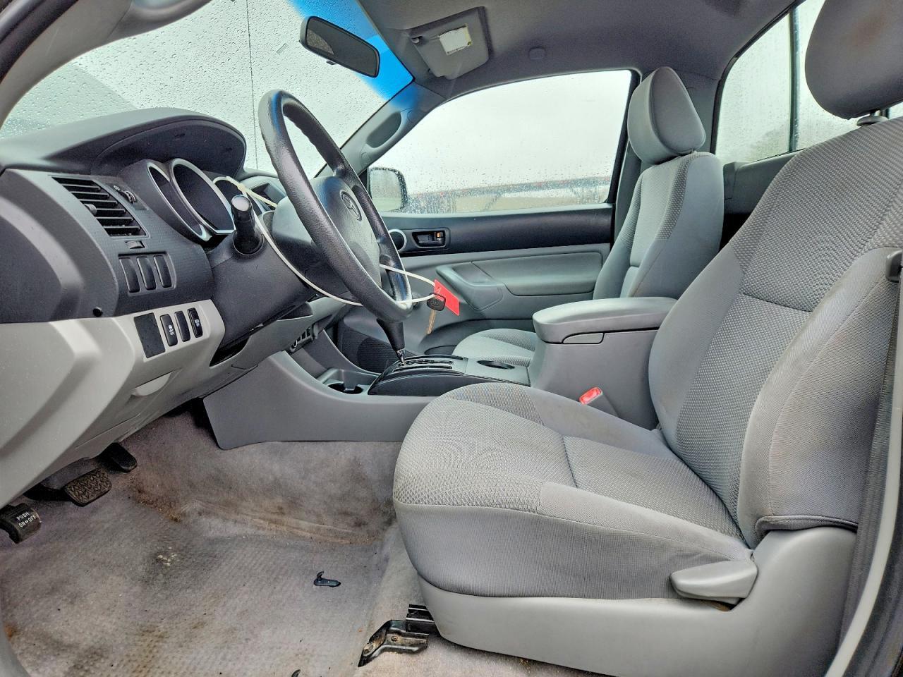 2011 TOYOTA TACOMA
