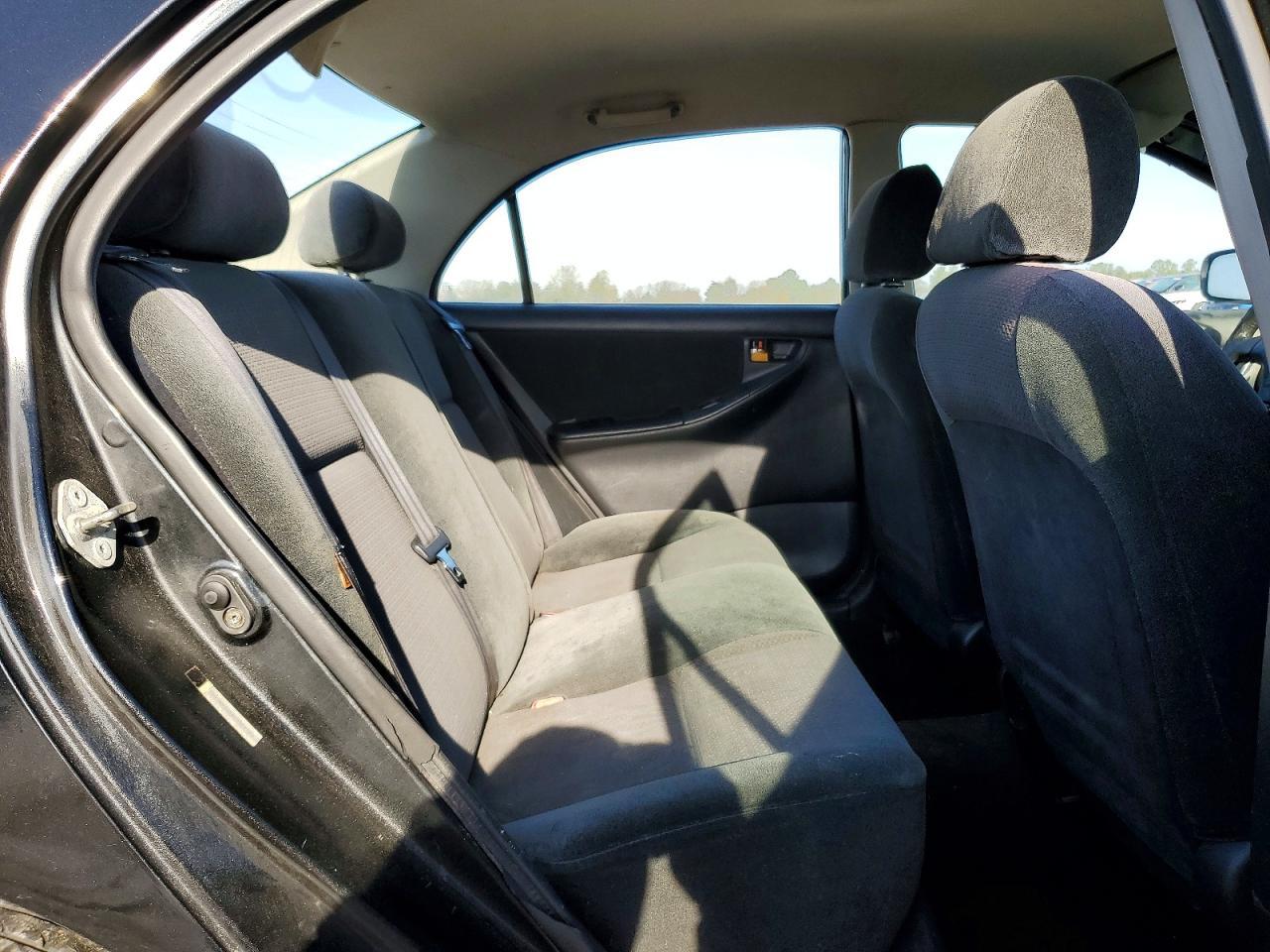 2004 TOYOTA COROLLA