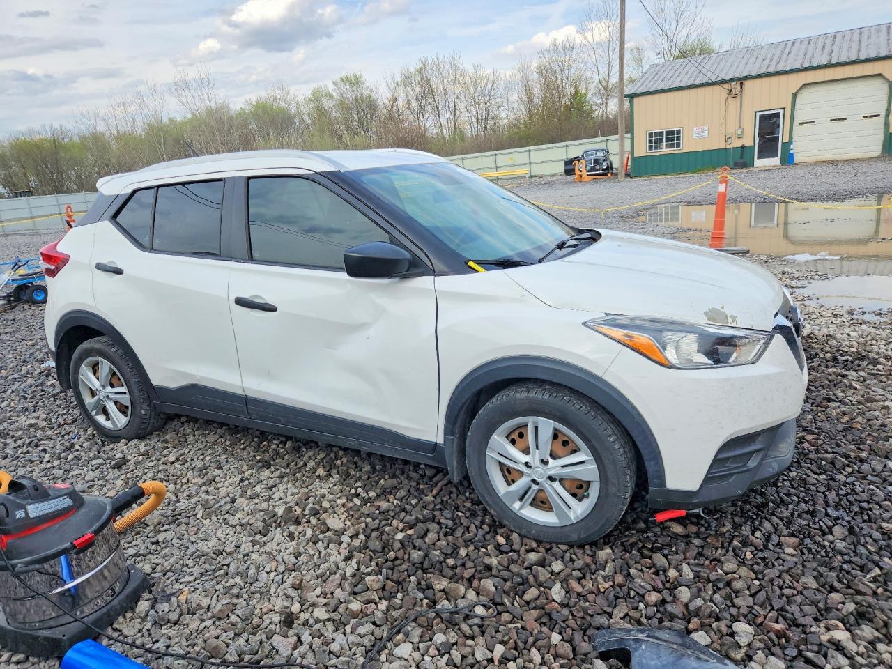 2019 NISSAN KICKS