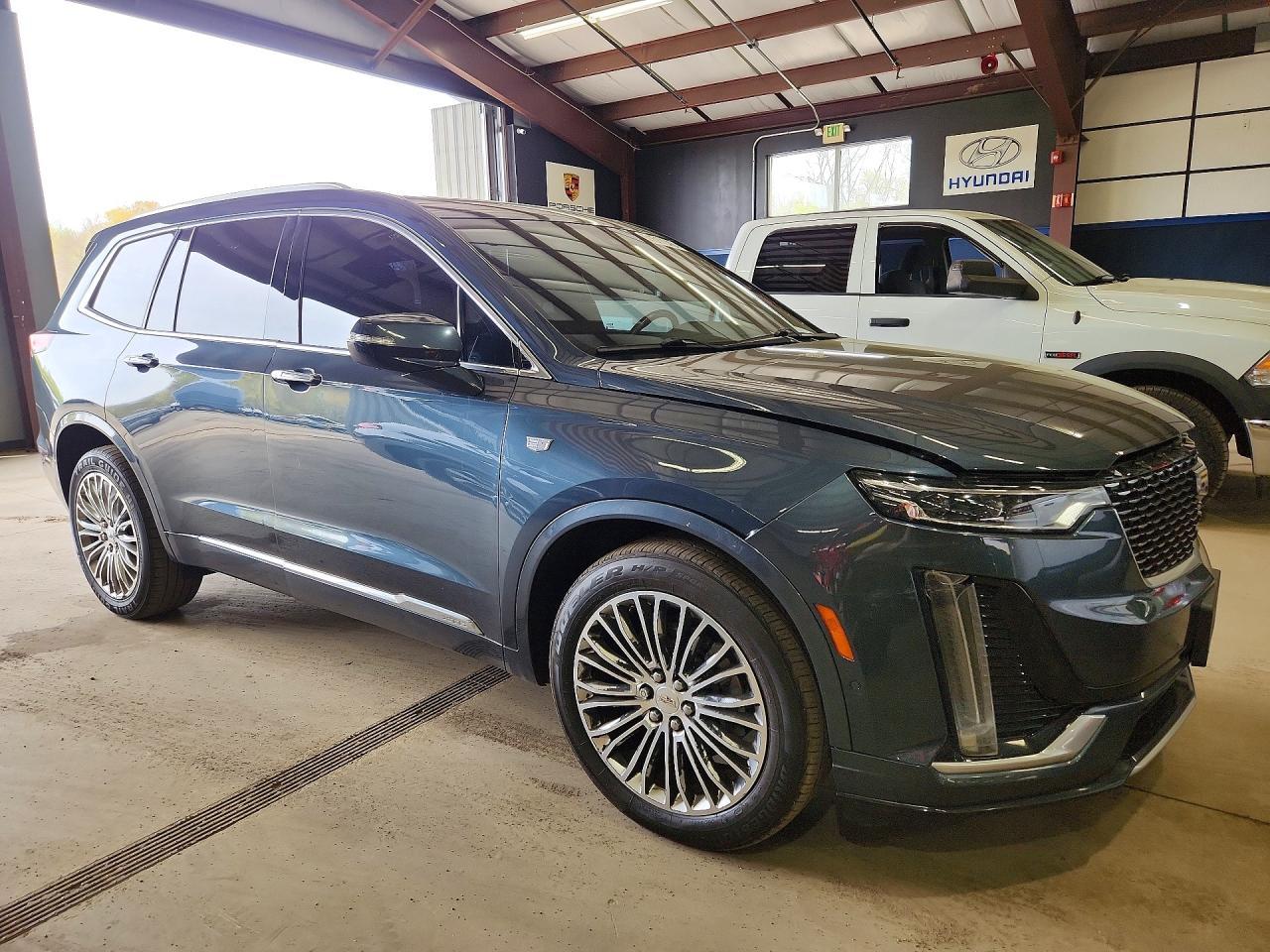 2020 CADILLAC XT6