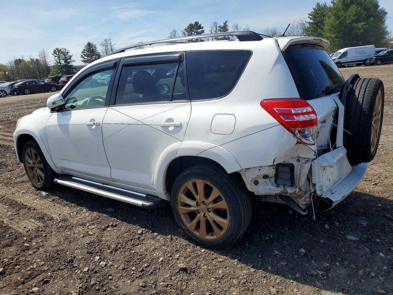 2011 TOYOTA RAV4