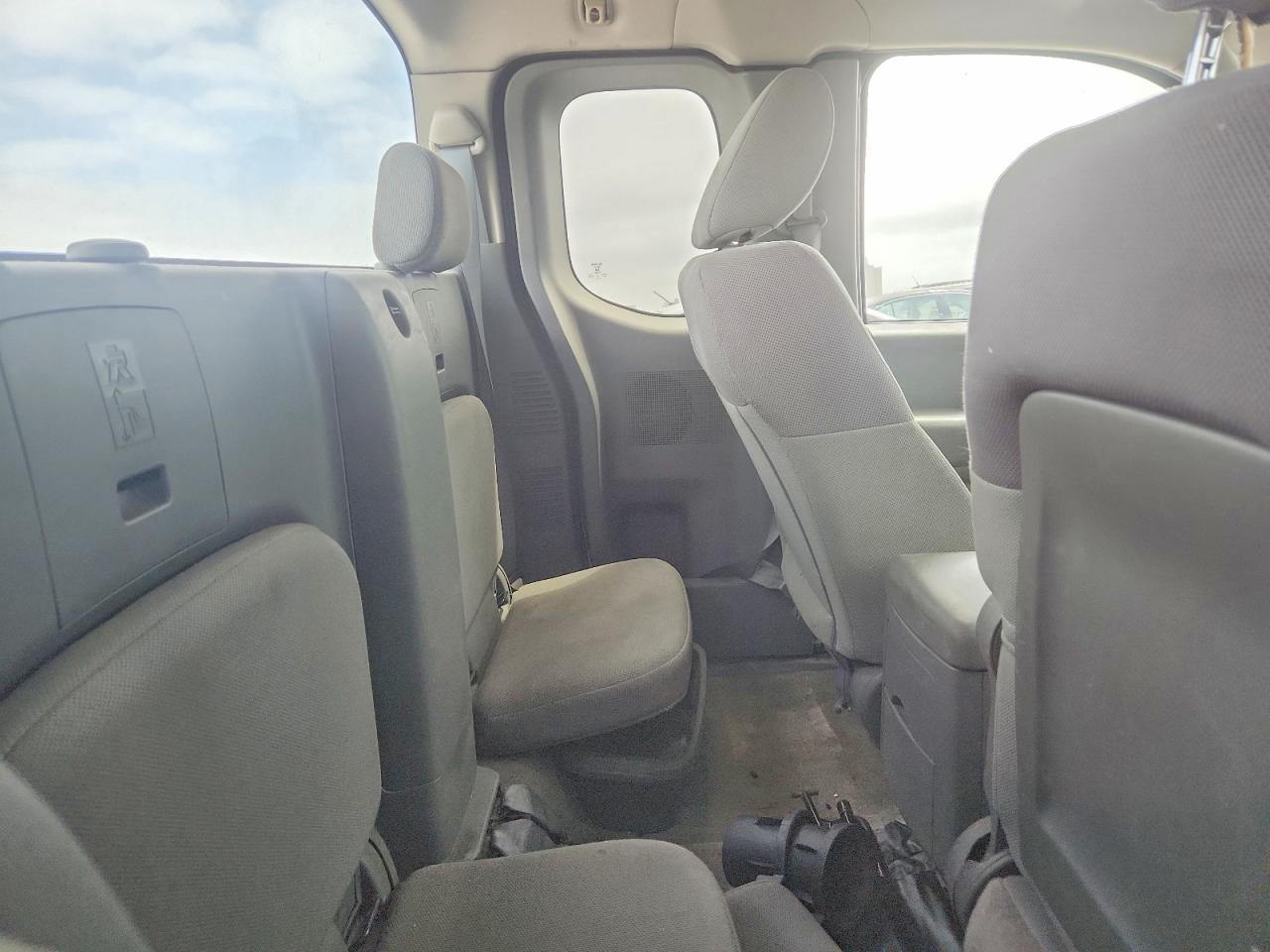 2014 NISSAN Frontier