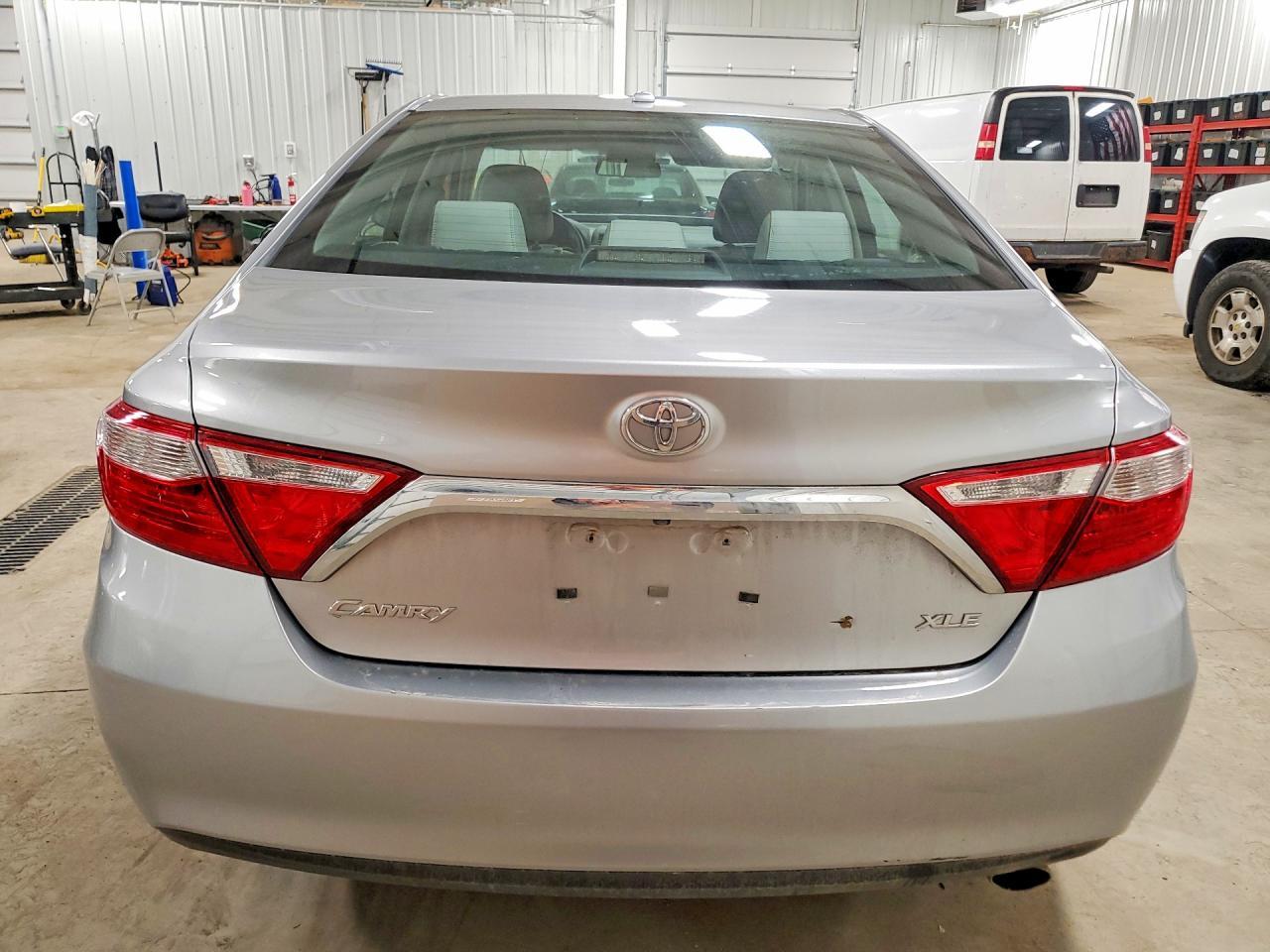 2017 TOYOTA CAMRY