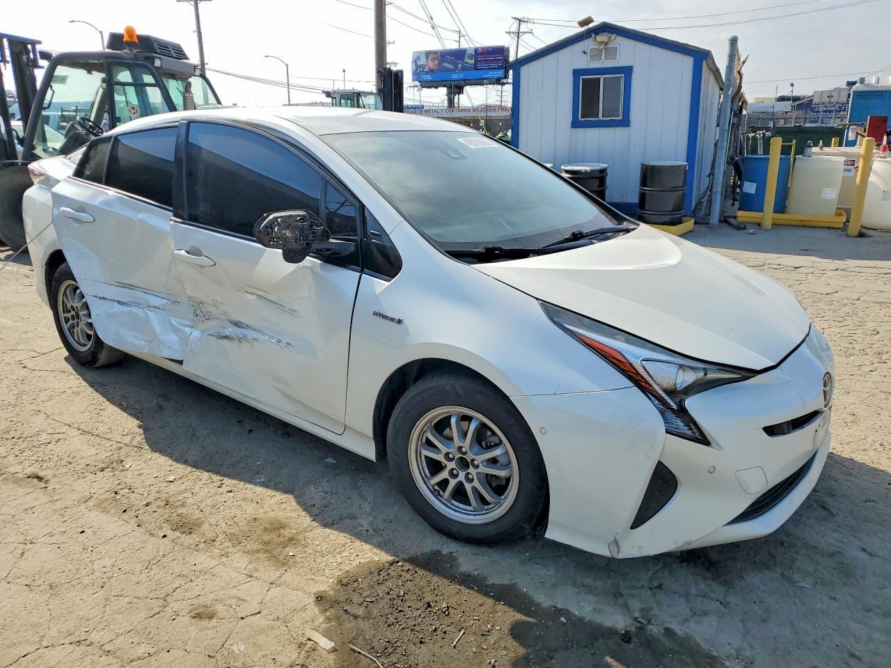 2018 TOYOTA PRIUS