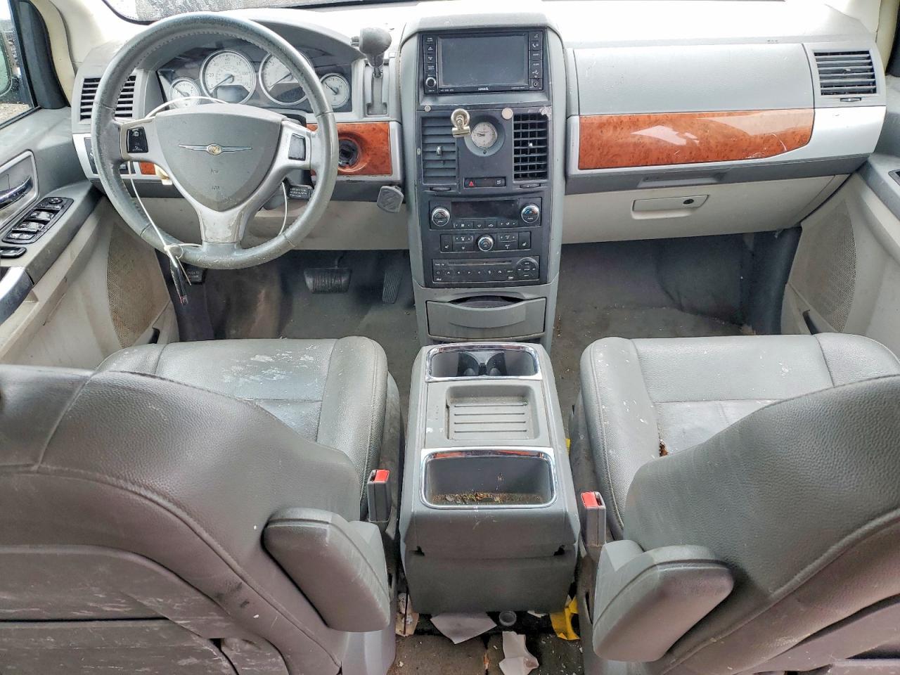 2008 CHRYSLER Town & Country