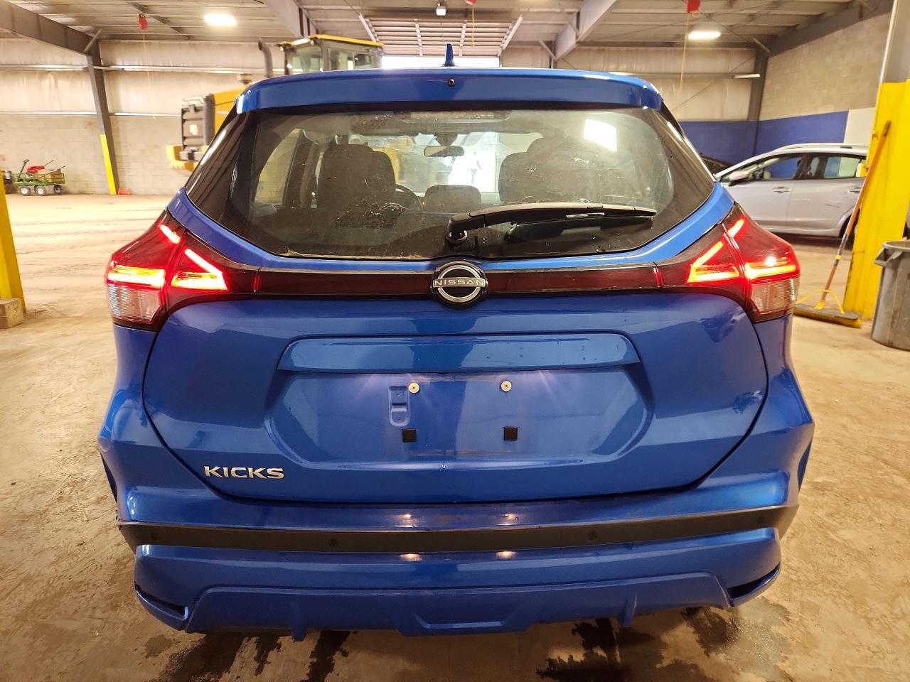 2022 NISSAN KICKS
